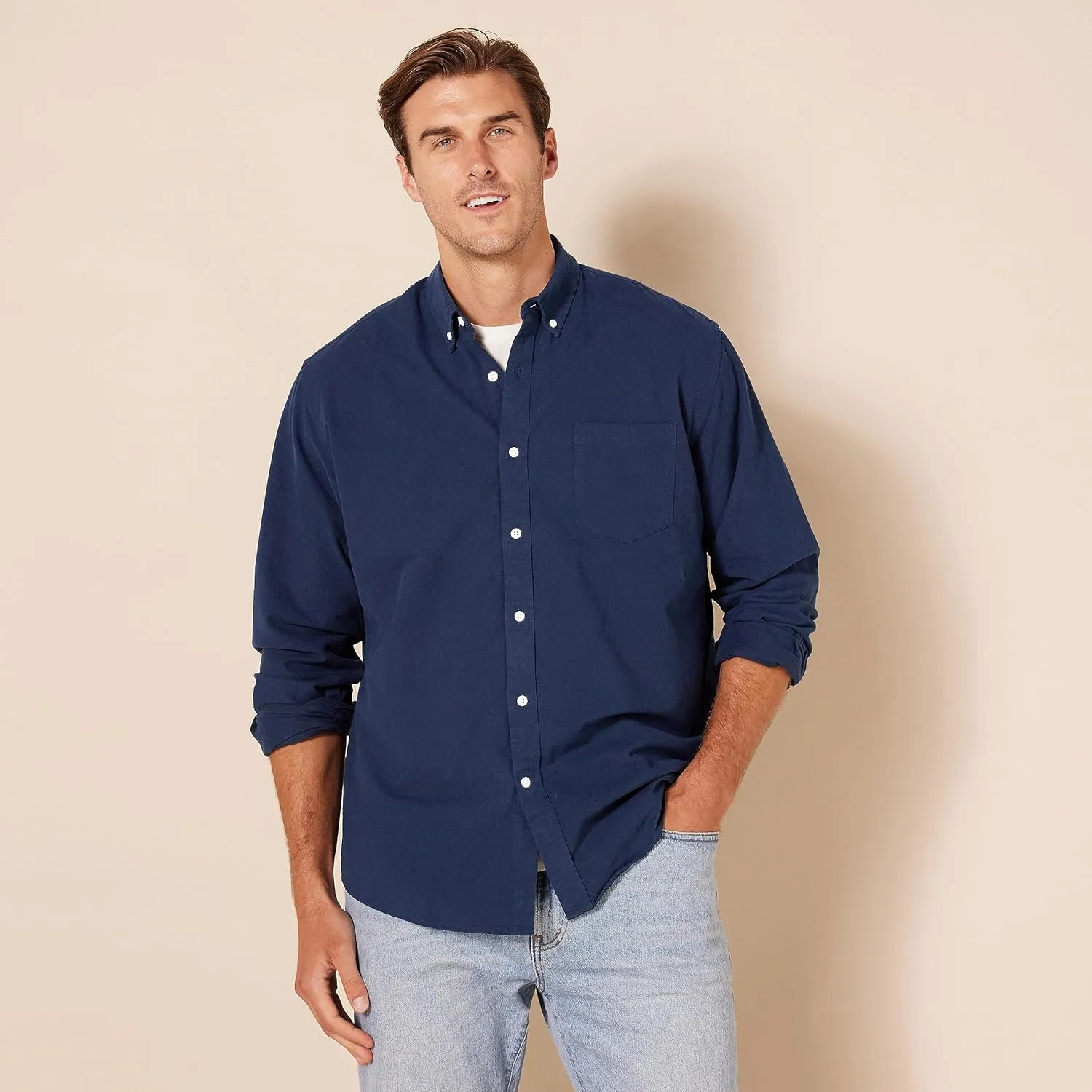 Amazon Essentials Men's Long Sleeve Shirts Casual - Regular-Fit Pocket Oxford