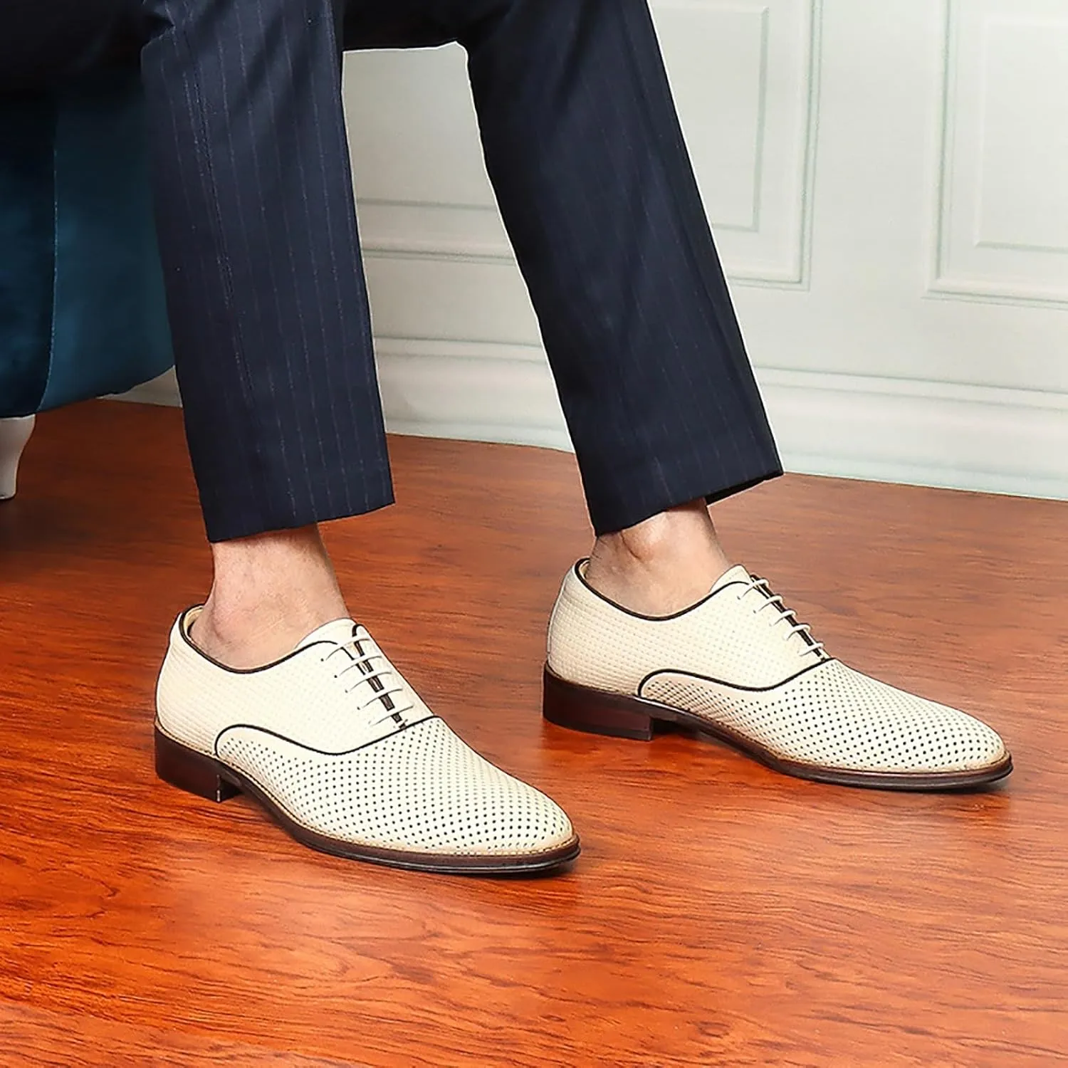 Breathable Business Casual Dress Shoes for Men Premium Cowhide Office Wear with Cushioned Comfort for Weddings, Parties and Professional Attire