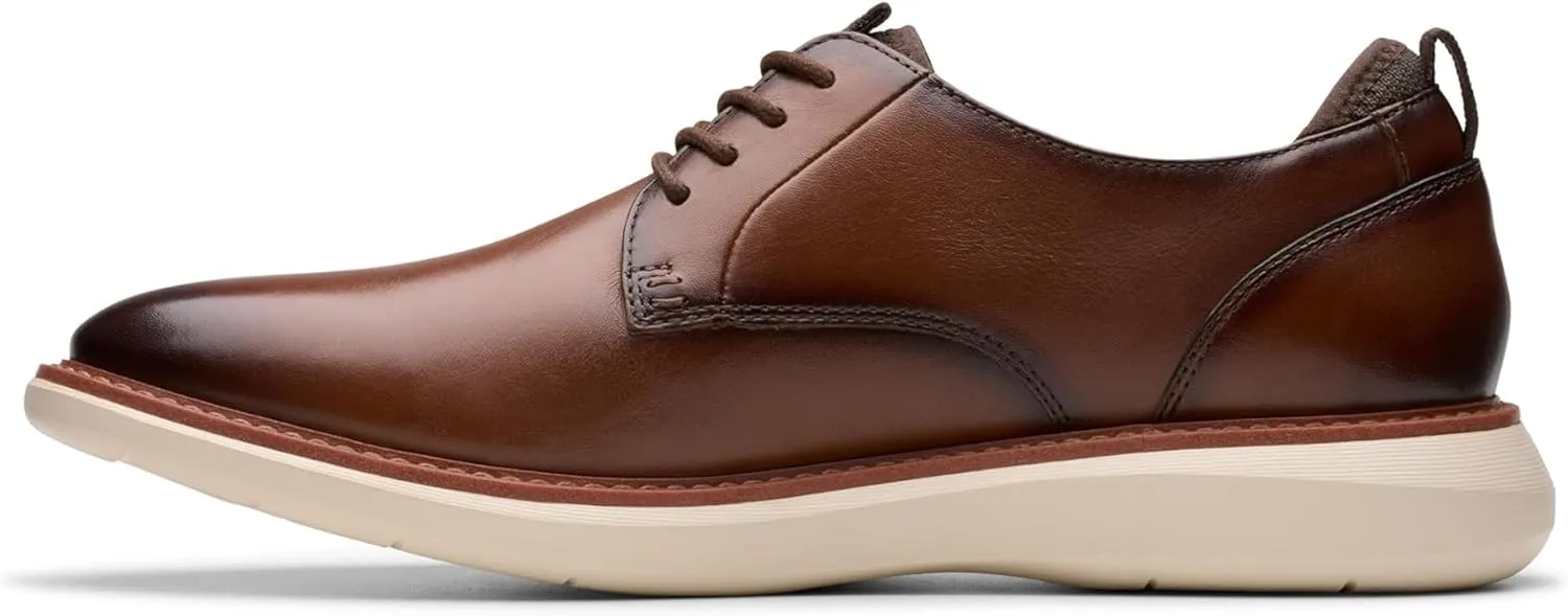 Clarks Men's Brantin Plain Oxford