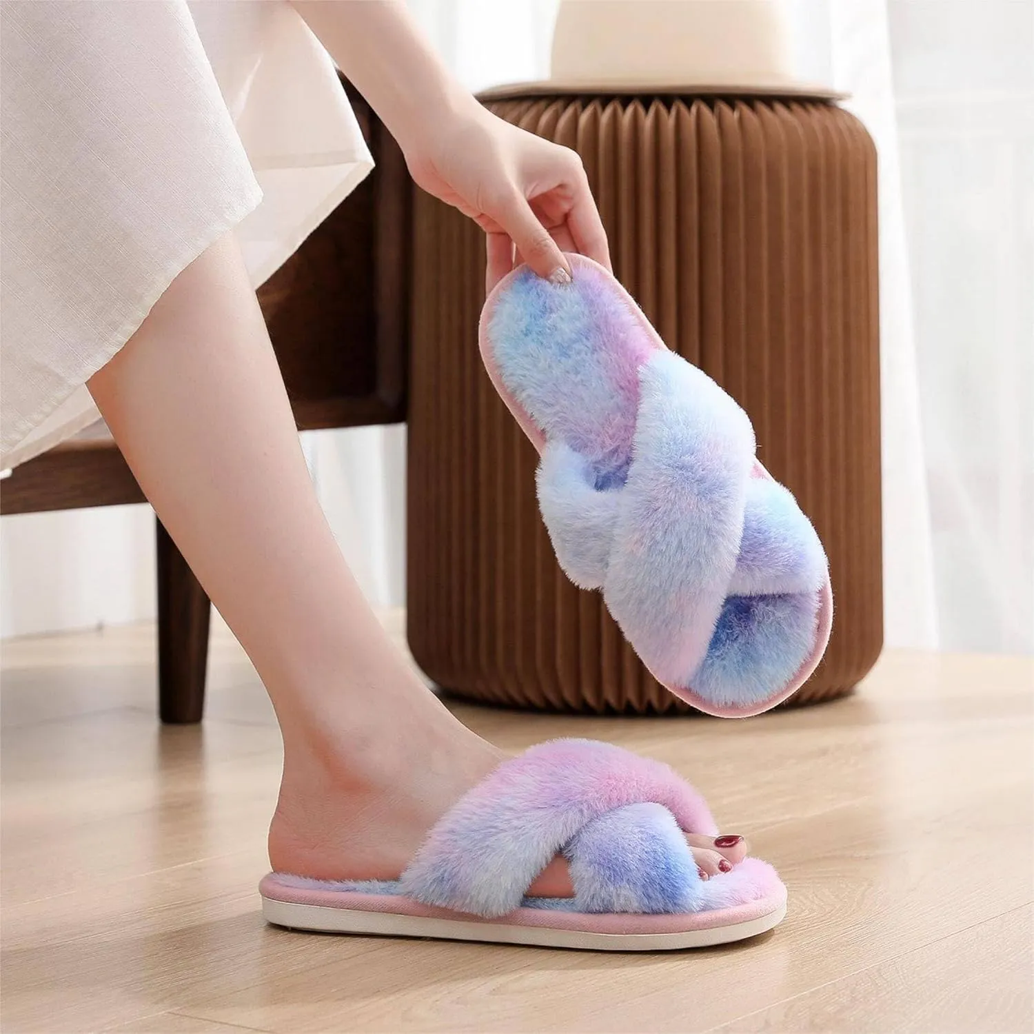 Crazy Lady Women's Fuzzy Fluffy Furry Fur Slippers Flip Flop Open Toe Cozy House Memory Foam Sandals Slides Soft Flat Comfy Anti-Slip Spa Indoor Outdoor Slip on