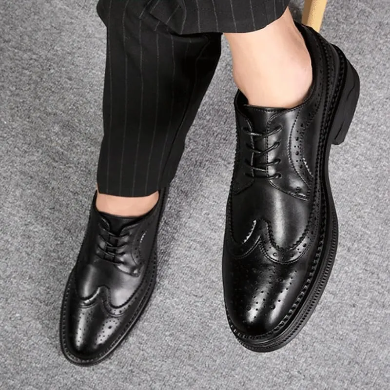Men's Breathable Leather Wingtip Brogue Oxfords Fashion Classic Carved Lace Up Leather Low Heels Dress Shoes Genuine Cowhide Leather