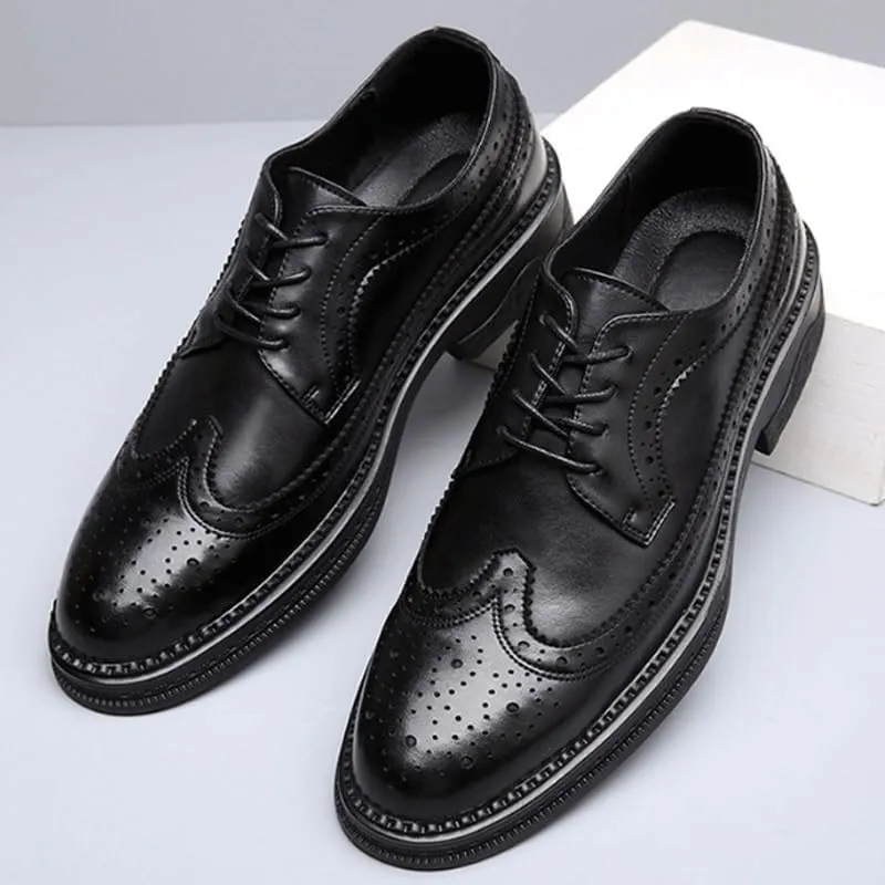 Men's Breathable Leather Wingtip Brogue Oxfords Fashion Classic Carved Lace Up Leather Low Heels Dress Shoes Genuine Cowhide Leather