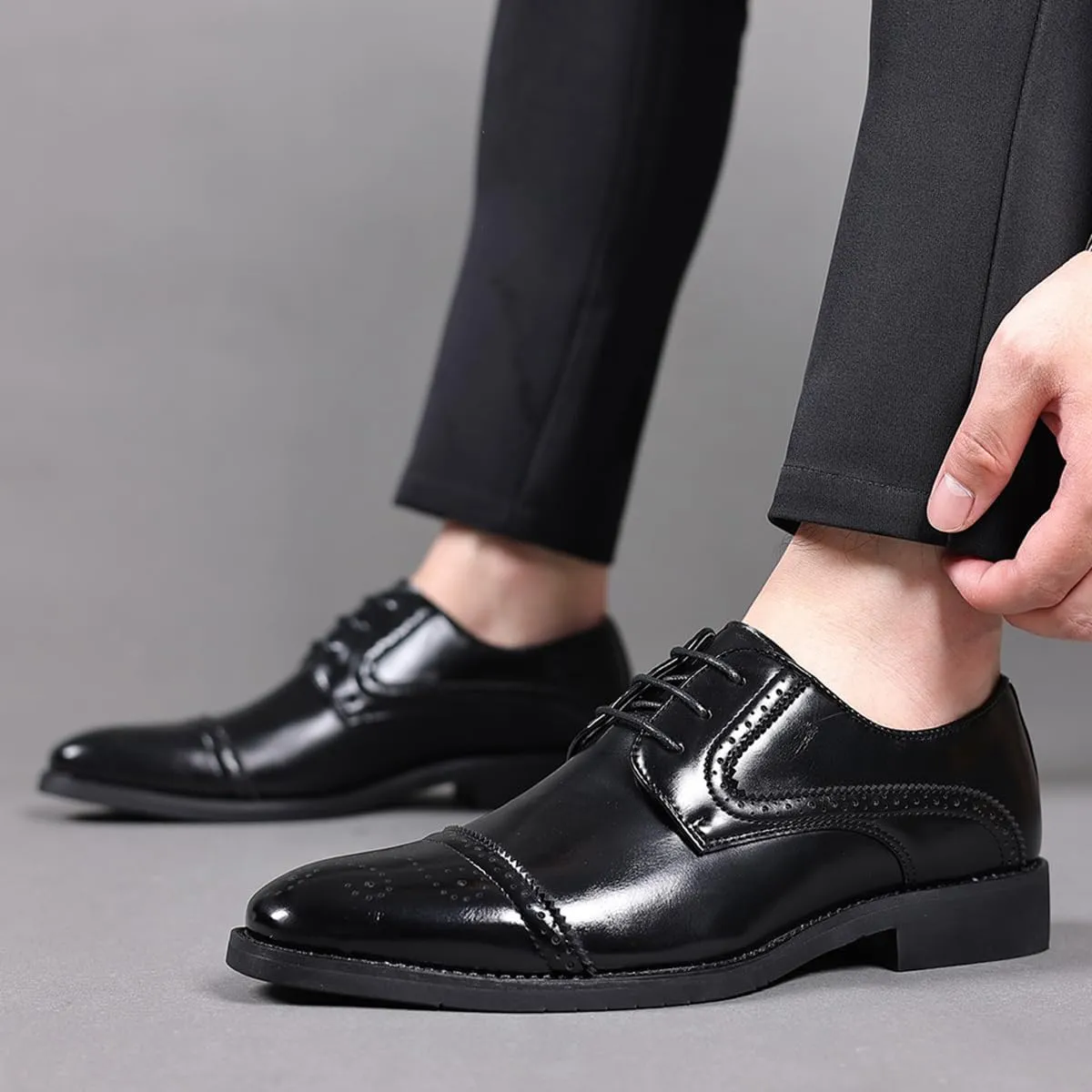 Men's Dress Shoes Lace-up Classic Derby Wingtip Brogues Formal Business Comfort Oxford Shoes