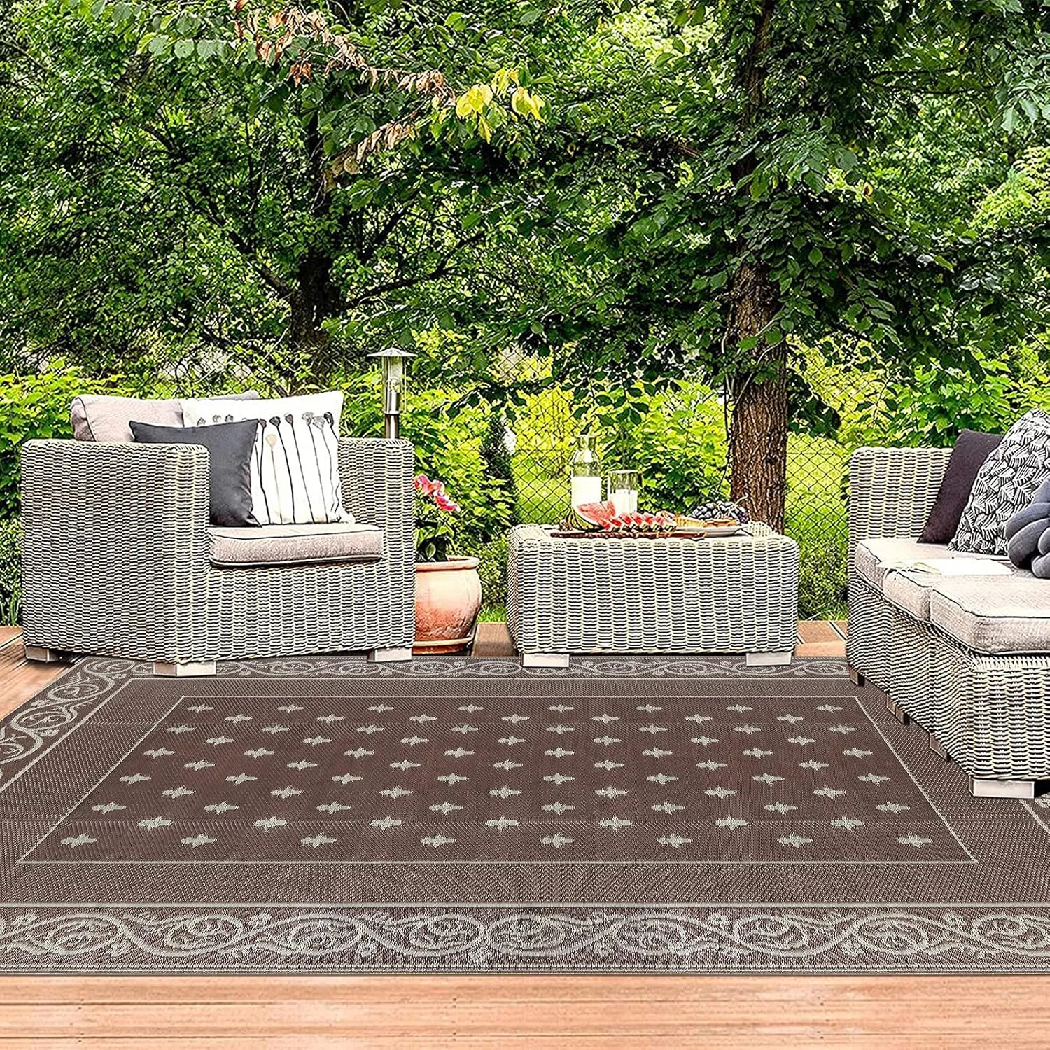 Pauwer Waterproof Outdoor Rug 6x9, Reversible Plastic Straw Patio Camping Rug, Indoor Outdoor RV Mat Carpet for Deck, Camper, Porch, Balcony, Backyard, Picnic, Bordered Brown