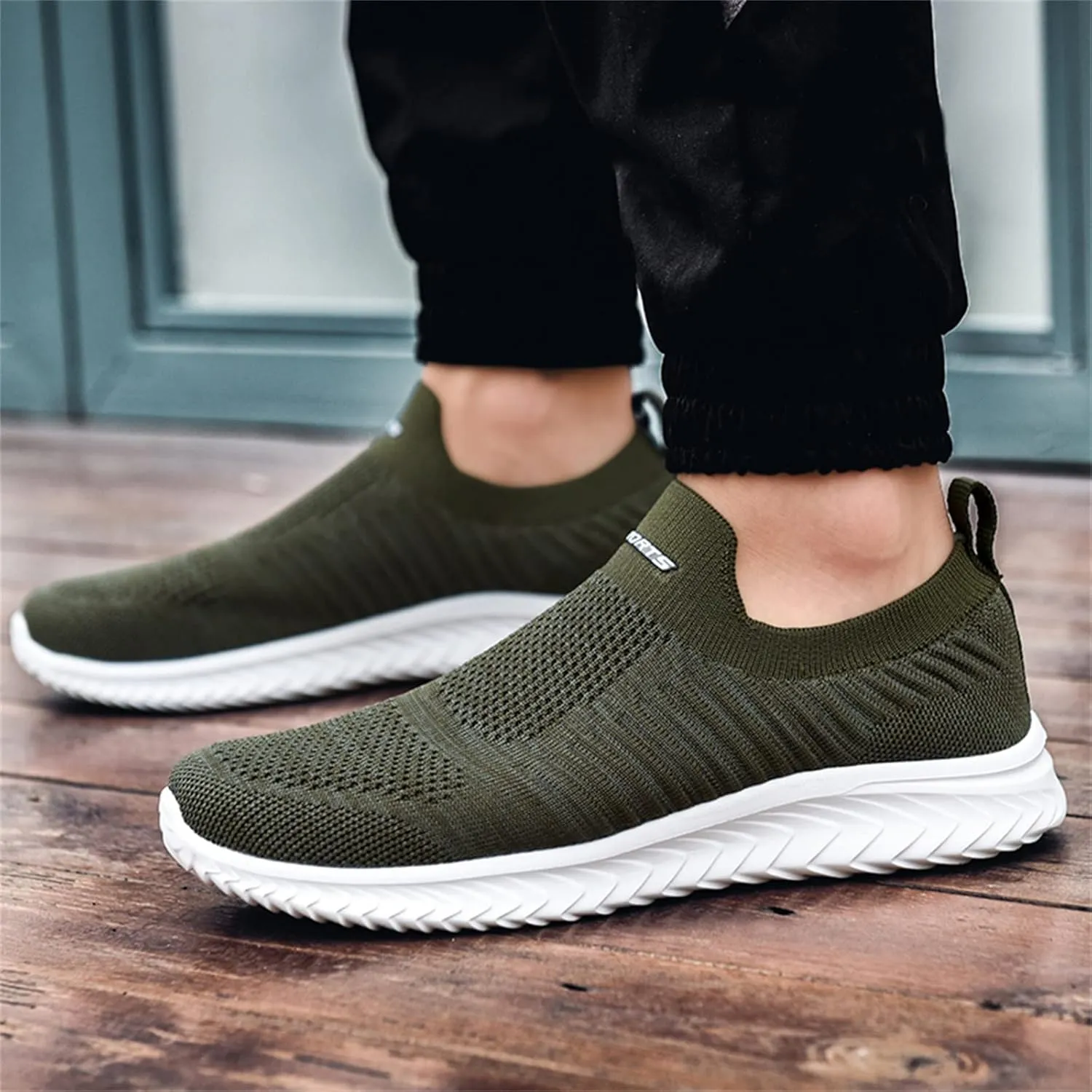 Women's Slip-on Shoes Wide Width Sneakers Hands Free Walking Shoes Women Comfortable Ladies Shoes Casual Fashion Sneakers 2025 Platform Tennis Shoe Trainers Shoe