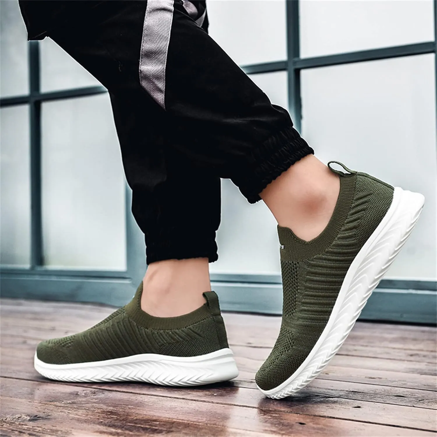 Women's Slip-on Shoes Wide Width Sneakers Hands Free Walking Shoes Women Comfortable Ladies Shoes Casual Fashion Sneakers 2025 Platform Tennis Shoe Trainers Shoe